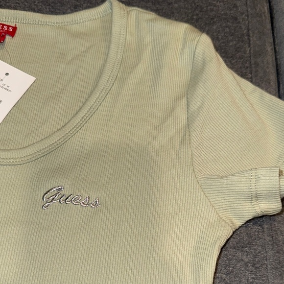 GUESS- NWT WOMEN'S Jewel-Button Ribbed Sage color Henley Top Size Medium - Picture 7 of 15